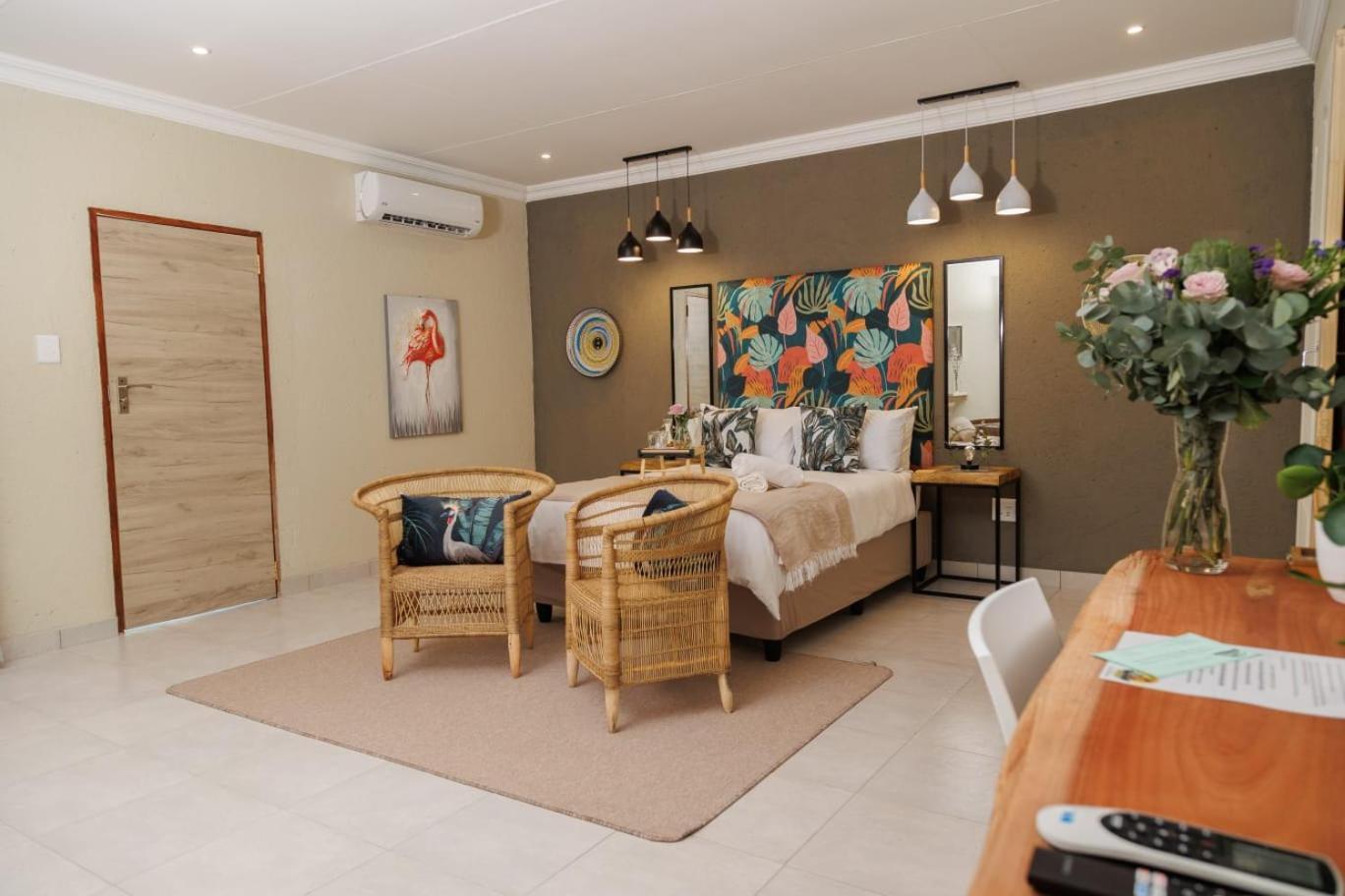 Lions View Accommodation Mbombela Exteriör bild